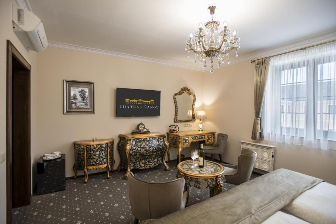 Chateau Sanov Sanov  Εξωτερικό φωτογραφία